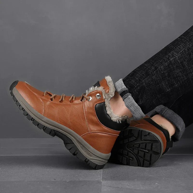 Bota Masculina de Inverno em Couro Legítimo - Rumble